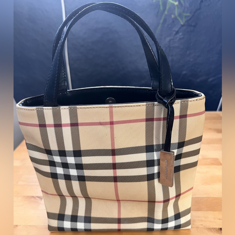 Vintage Burberry Purse in Nova Check